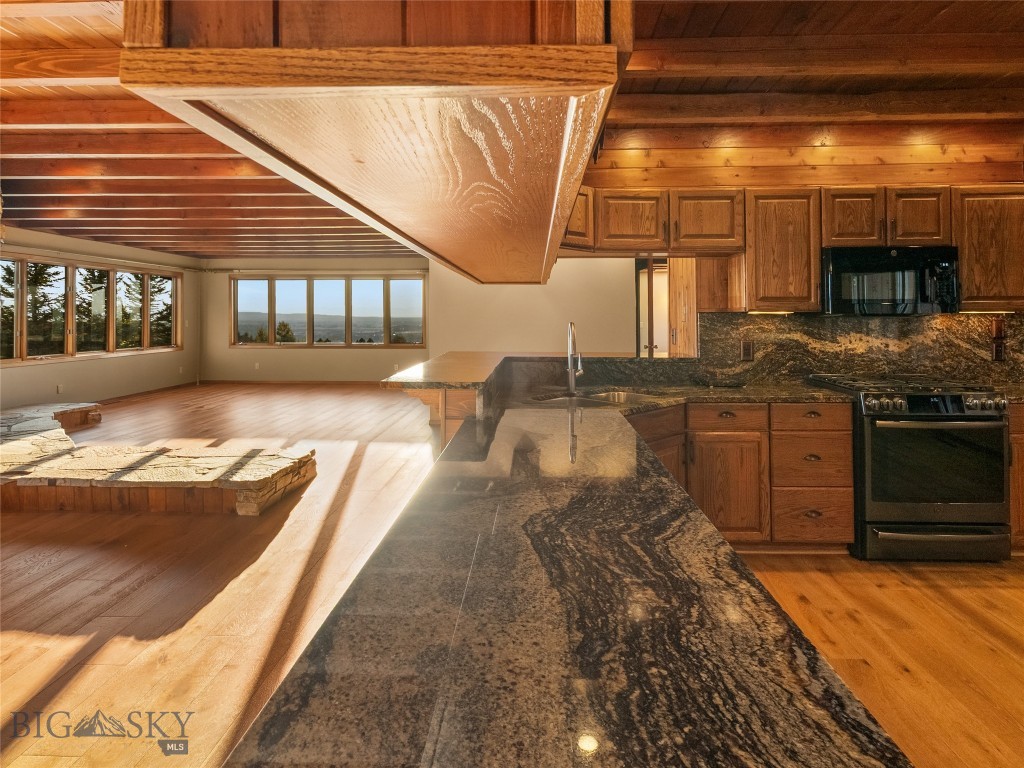 7810 Rolling Hills Drive, Bozeman MT 59715