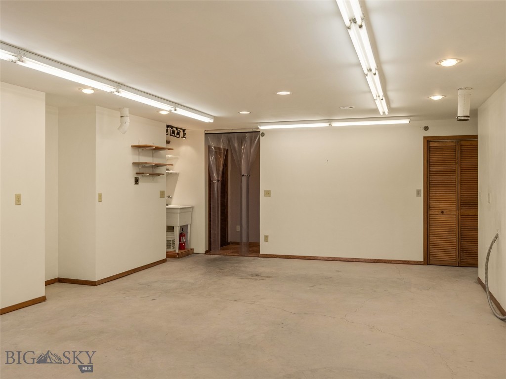 7810 Rolling Hills Drive, Bozeman MT 59715