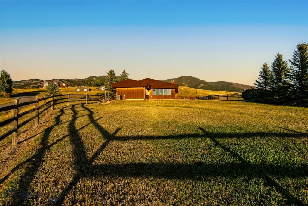 7810 Rolling Hills Drive, Bozeman MT 59715