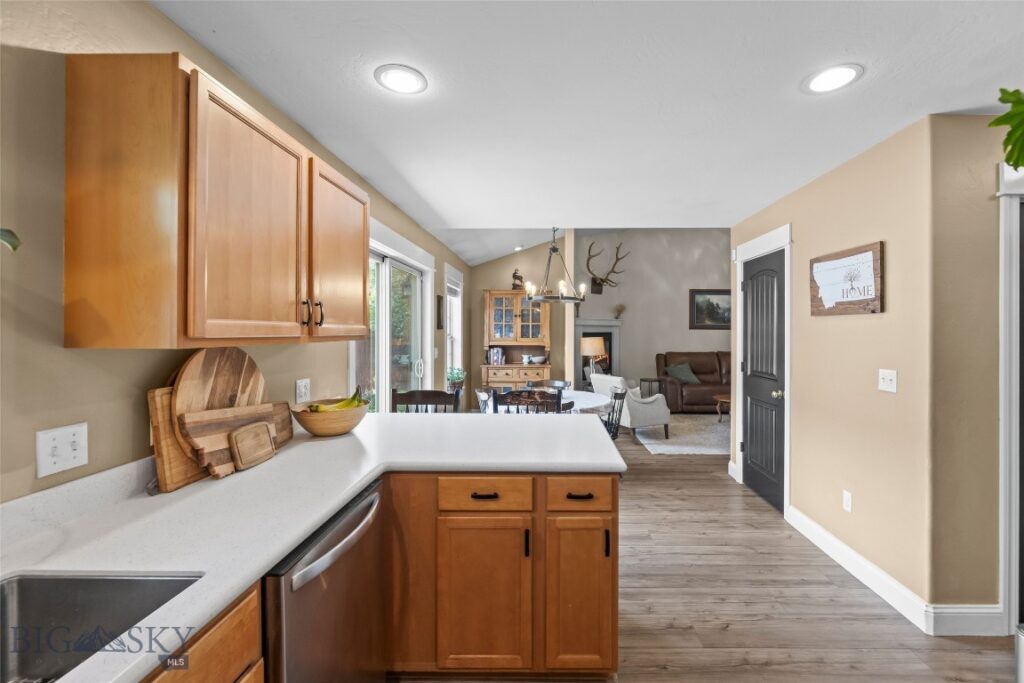 80 Wally D Lane, Belgrade MT 59714