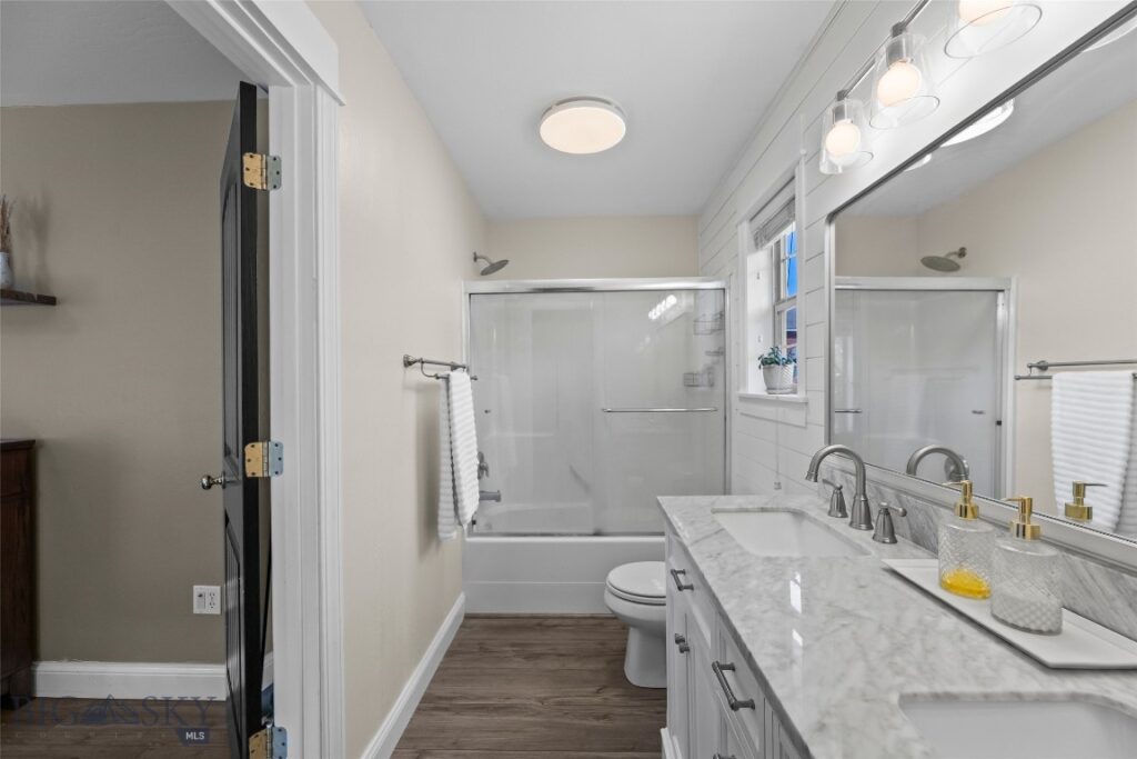 80 Wally D Lane, Belgrade MT 59714