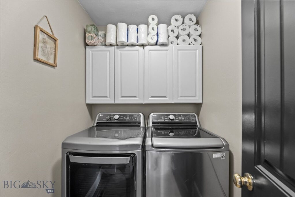 80 Wally D Lane, Belgrade MT 59714