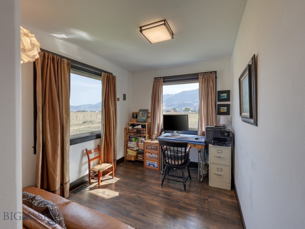 80 Glengarry Road, Livingston MT 59047