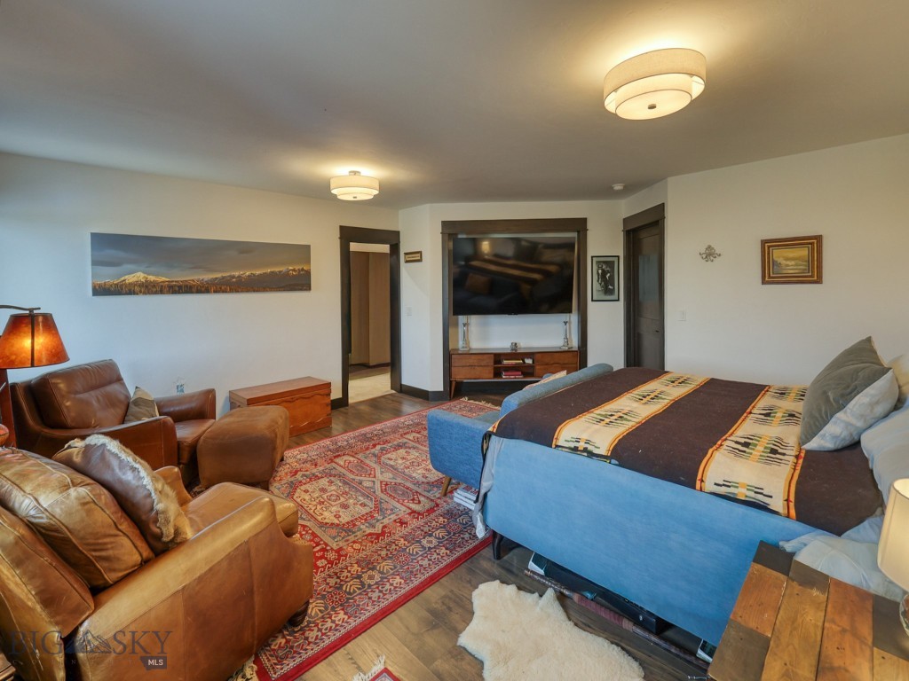 80 Glengarry Road, Livingston MT 59047