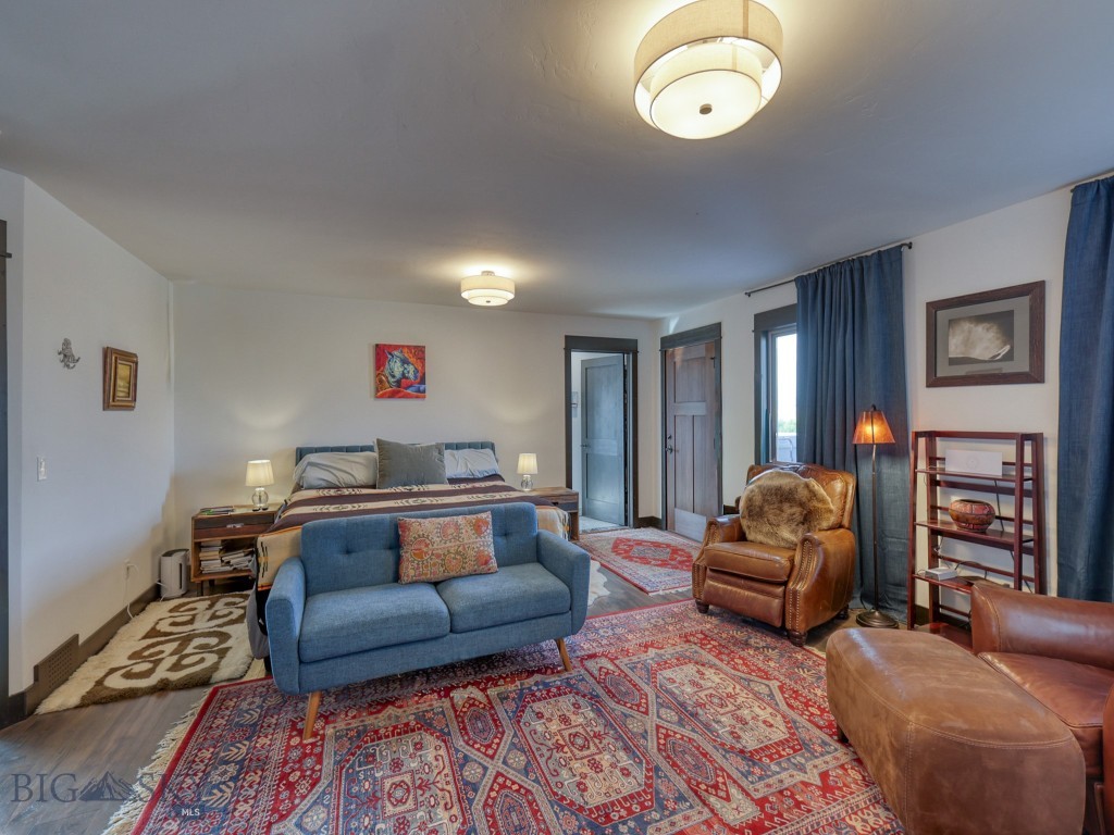 80 Glengarry Road, Livingston MT 59047