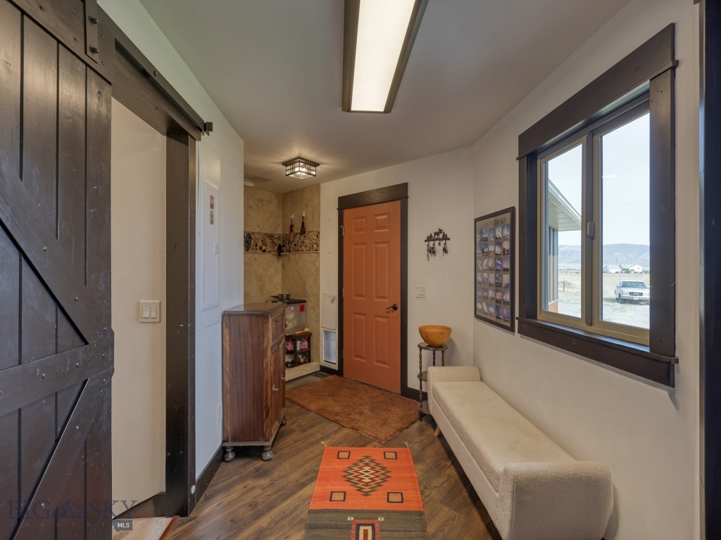 80 Glengarry Road, Livingston MT 59047