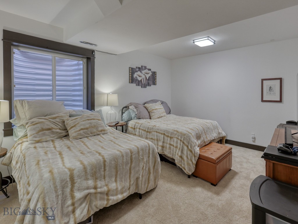 80 Glengarry Road, Livingston MT 59047