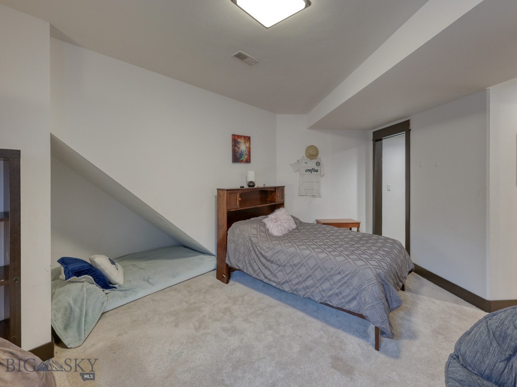 80 Glengarry Road, Livingston MT 59047