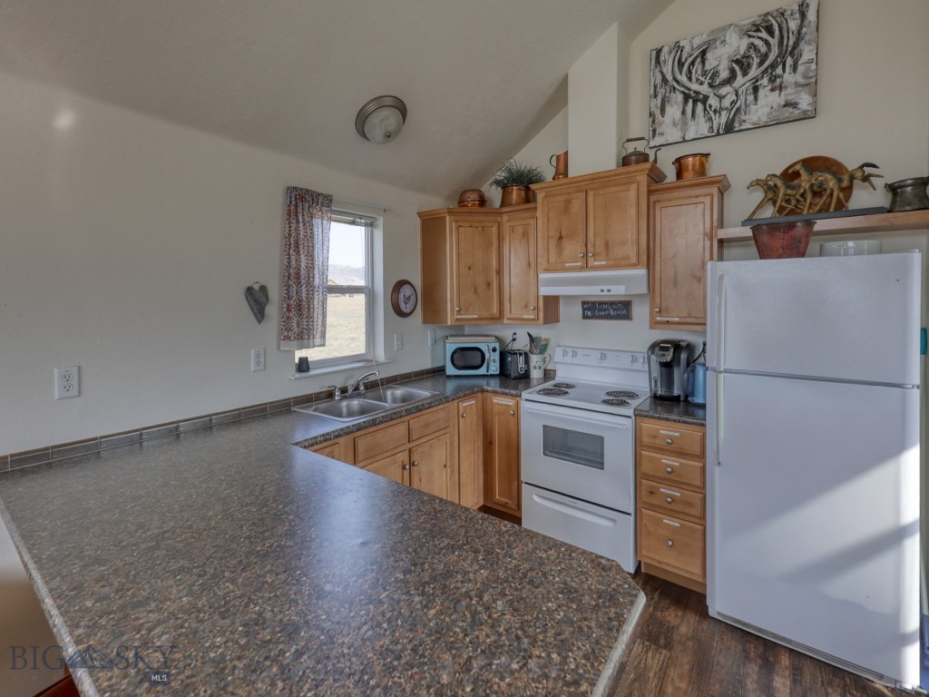 80 Glengarry Road, Livingston MT 59047