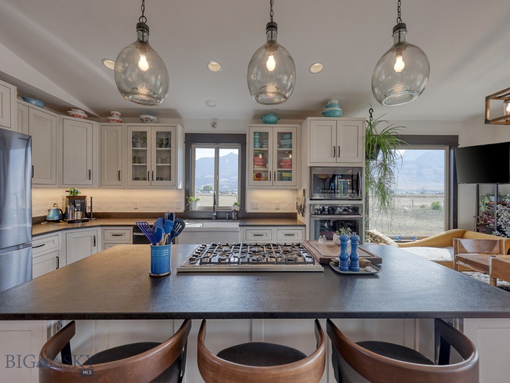 80 Glengarry Road, Livingston MT 59047