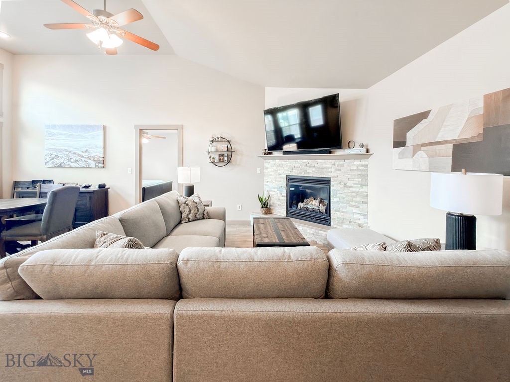 800 Dakota, Belgrade MT 59714