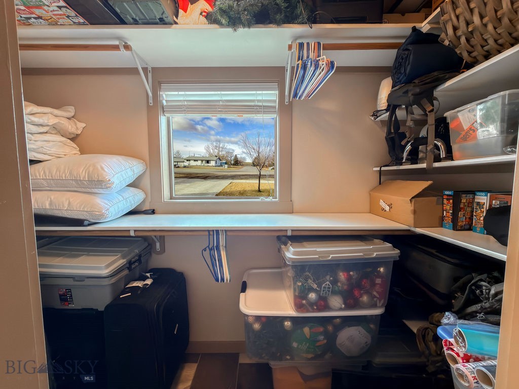 800 Dakota, Belgrade MT 59714