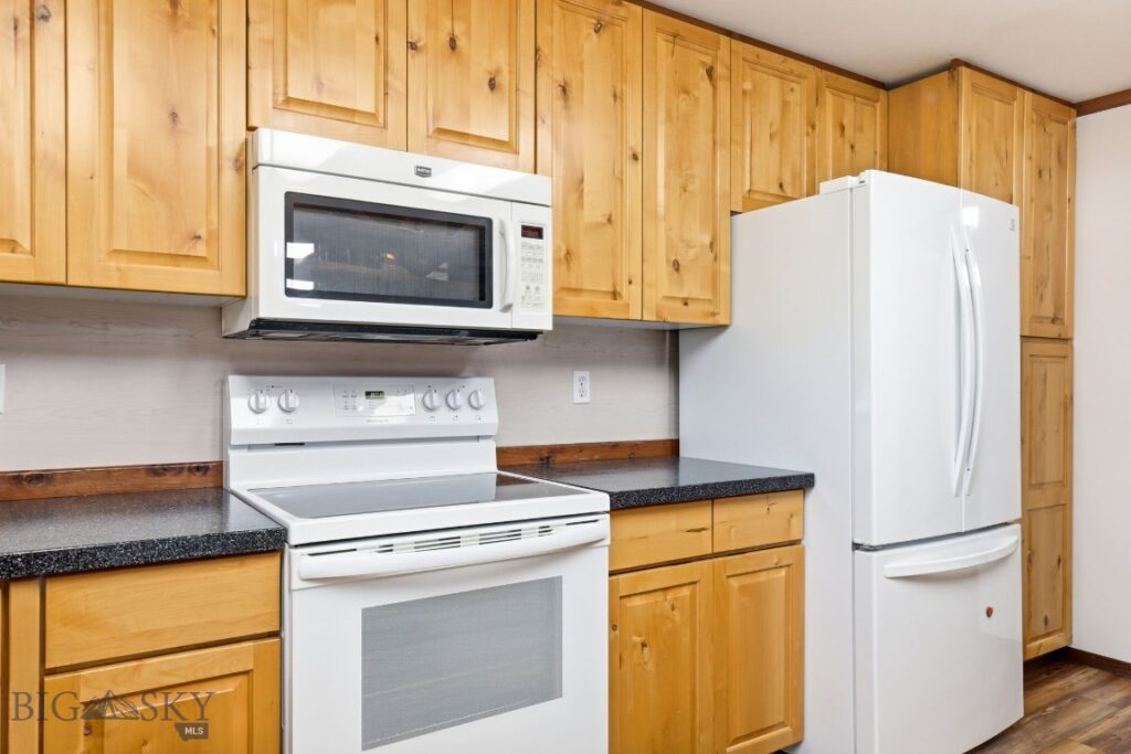 801 Amsterdam Boulevard, Belgrade MT 59714