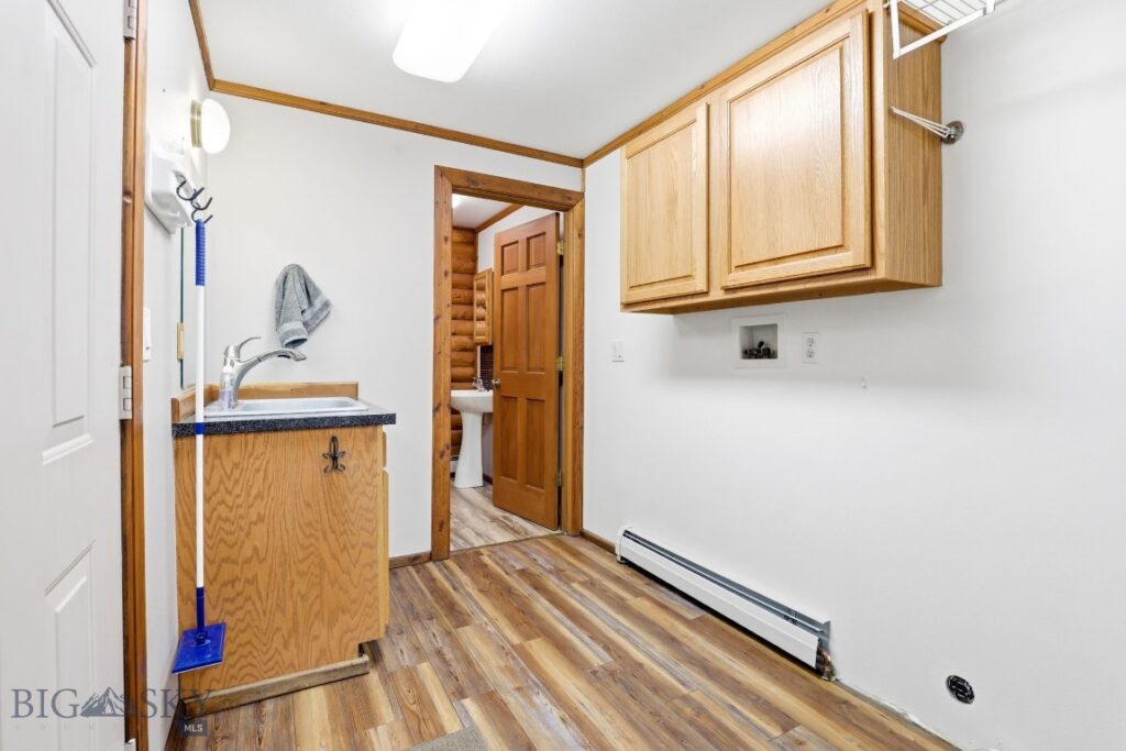 801 Amsterdam Boulevard, Belgrade MT 59714