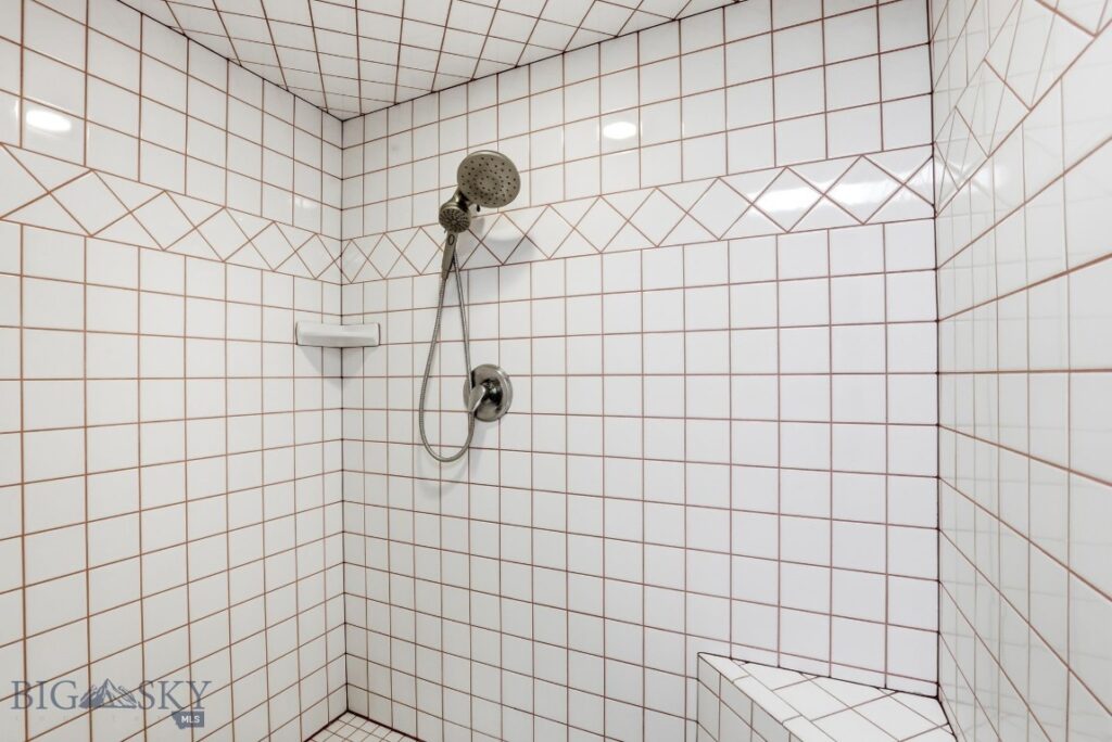 801 Amsterdam Boulevard, Belgrade MT 59714