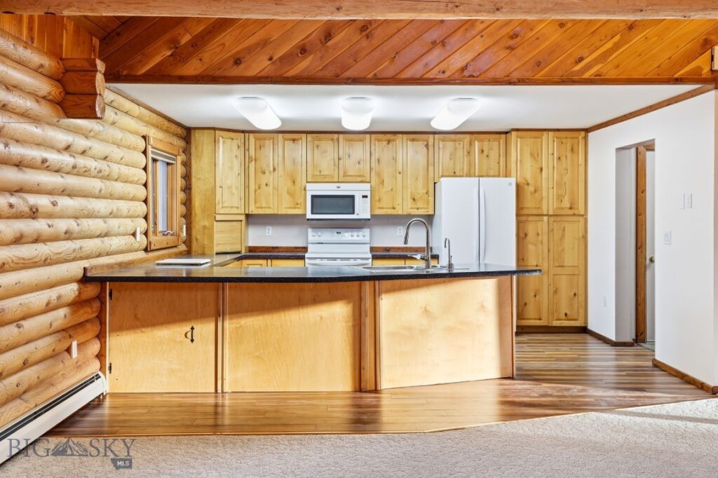 801 Amsterdam Boulevard, Belgrade MT 59714