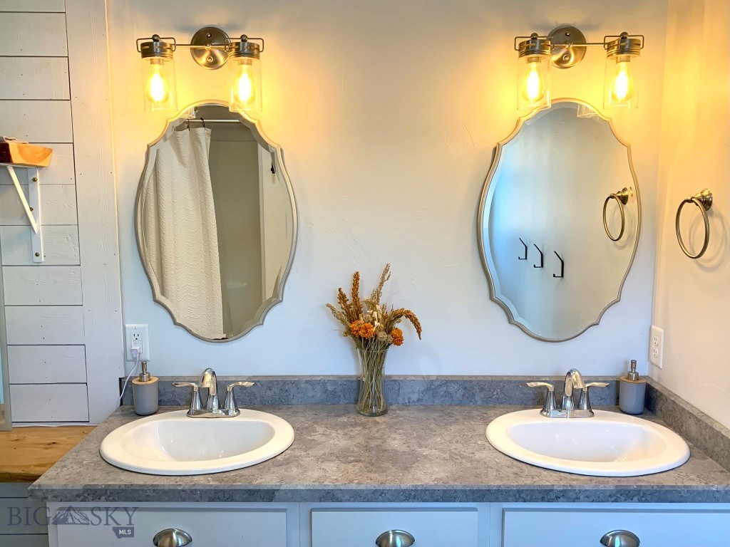 801 Pleiades Place, Livingston MT 59047