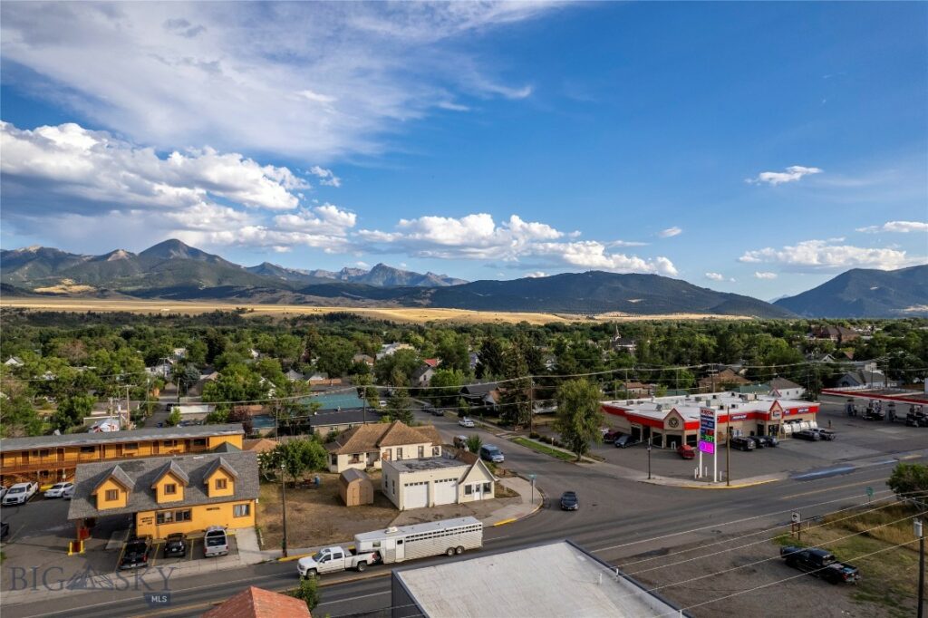 804 E Park Street, Livingston MT 59047