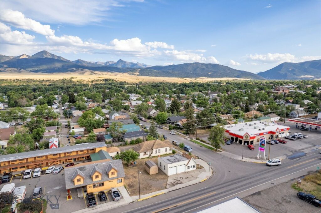 804 E Park Street, Livingston MT 59047