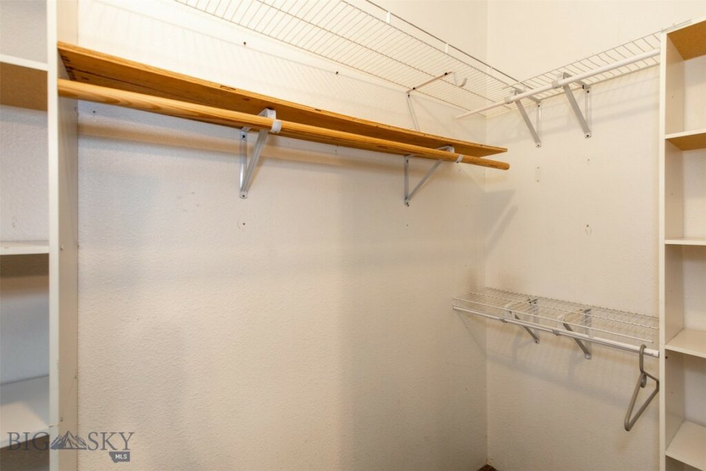 805 Oakwood Drive, Belgrade MT 59714