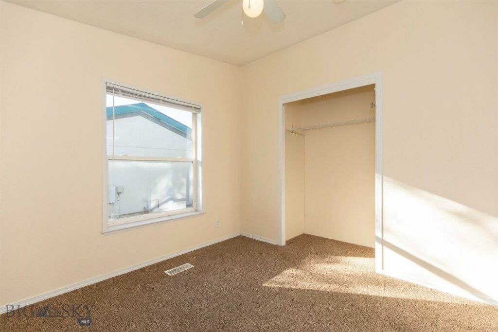 805 Oakwood Drive, Belgrade MT 59714