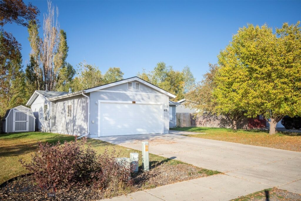 805 Oakwood Drive, Belgrade MT 59714