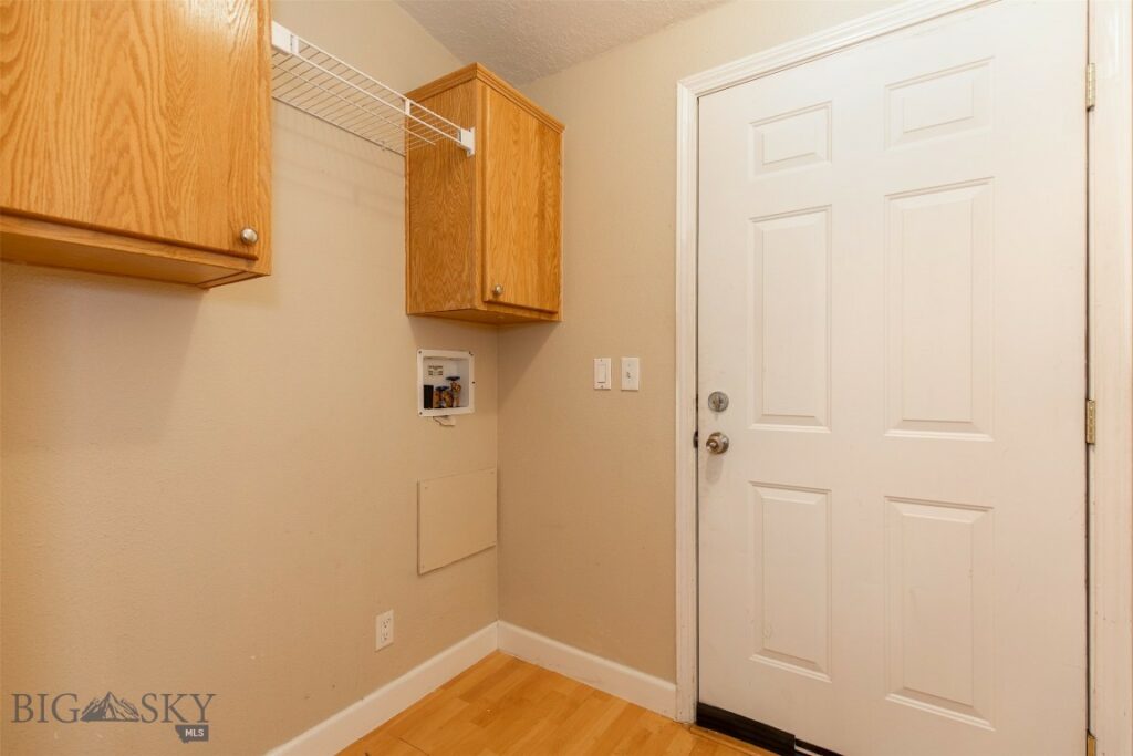 805 Oakwood Drive, Belgrade MT 59714