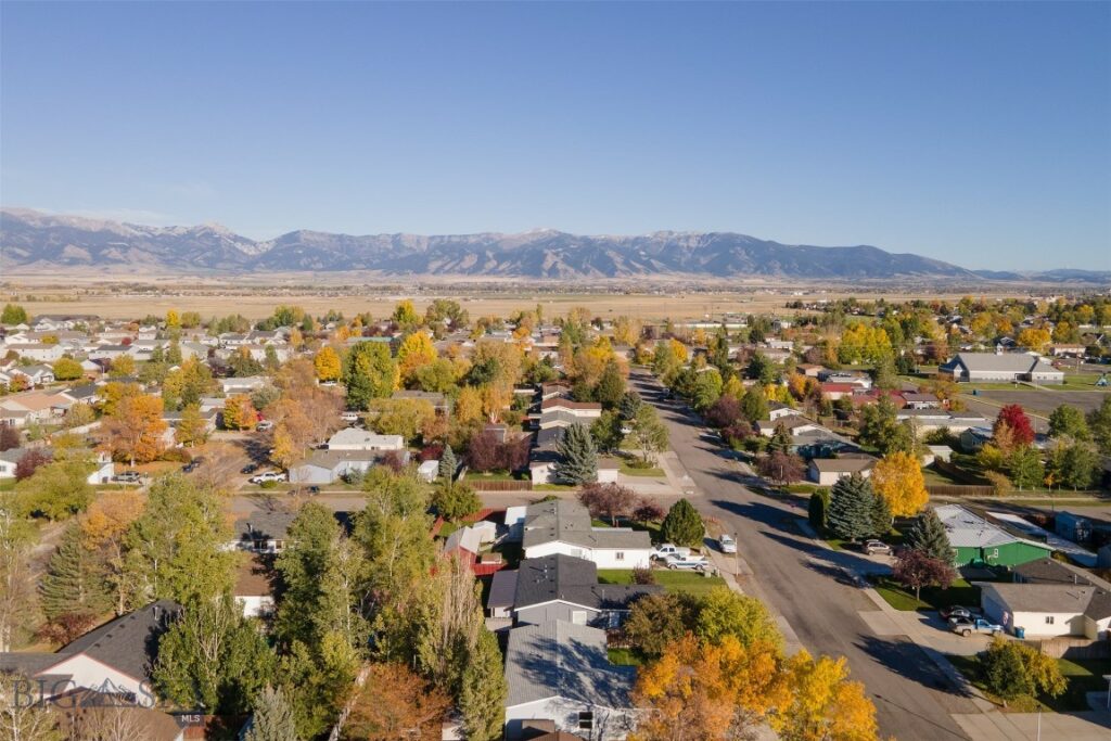 805 Oakwood Drive, Belgrade MT 59714