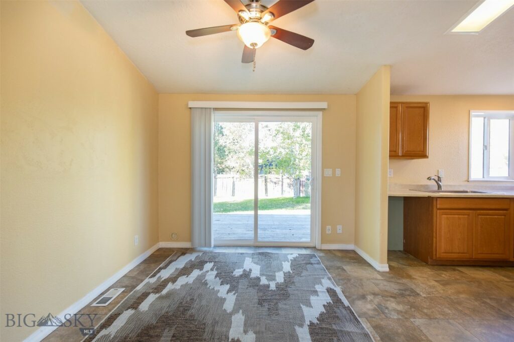 805 Oakwood Drive, Belgrade MT 59714