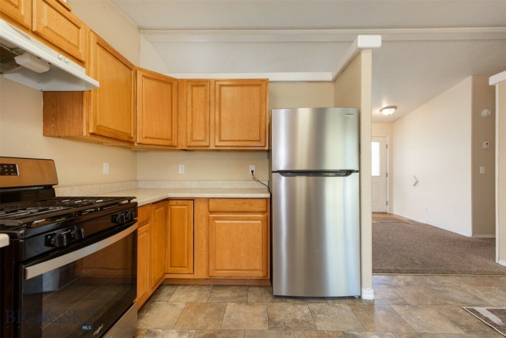 805 Oakwood Drive, Belgrade MT 59714