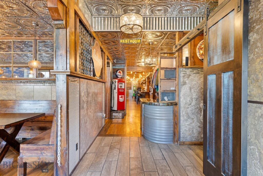 806 N 7th Avenue, Bozeman MT 59715