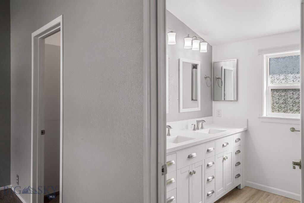 806 Oakwood Drive, Belgrade MT 59714