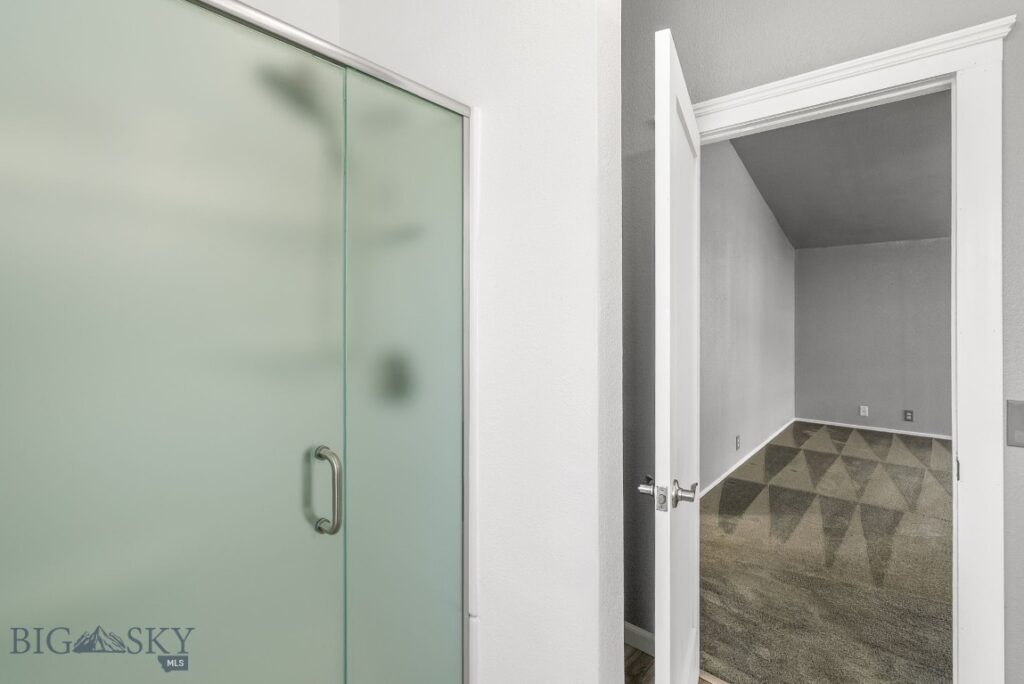 806 Oakwood Drive, Belgrade MT 59714