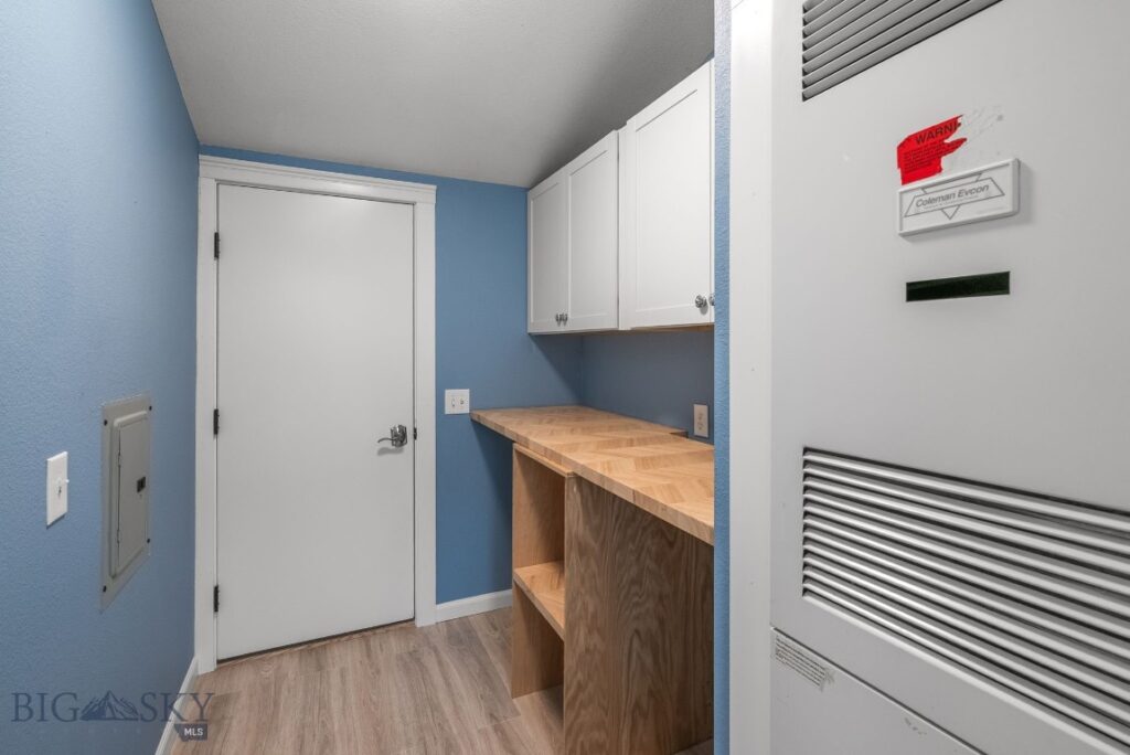 806 Oakwood Drive, Belgrade MT 59714