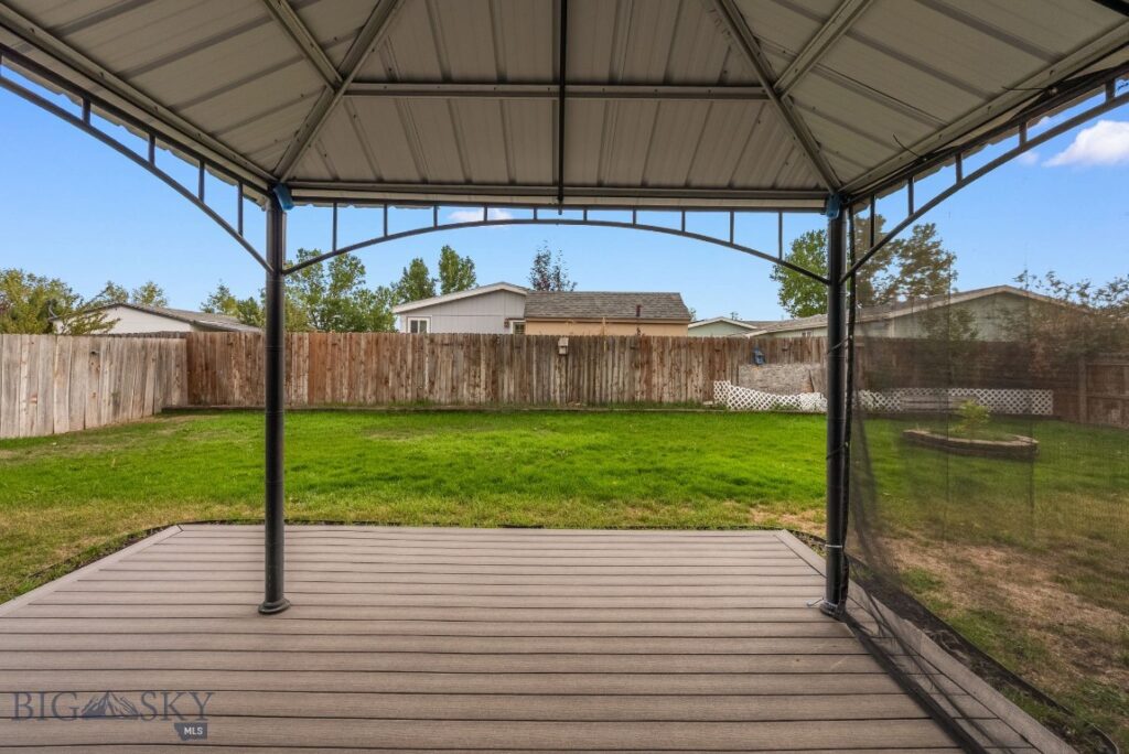 806 Oakwood Drive, Belgrade MT 59714