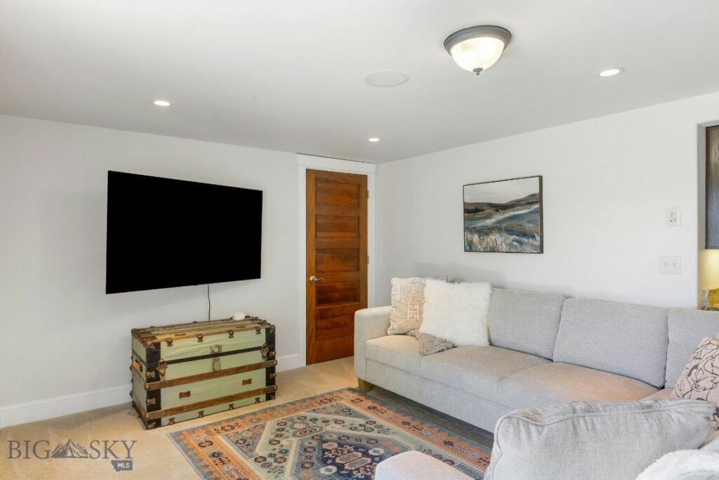 809 W Rocky Creek, Bozeman MT 59715