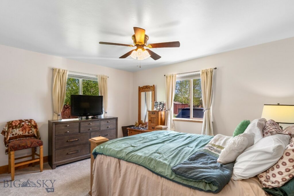 81 10th Street, Belgrade MT 59714
