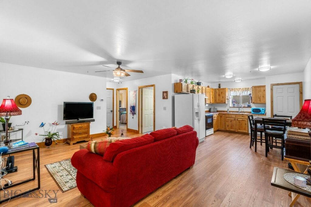 81 10th Street, Belgrade MT 59714