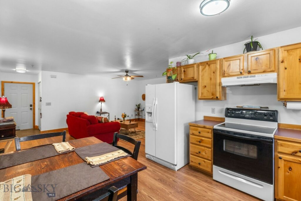 81 10th Street, Belgrade MT 59714