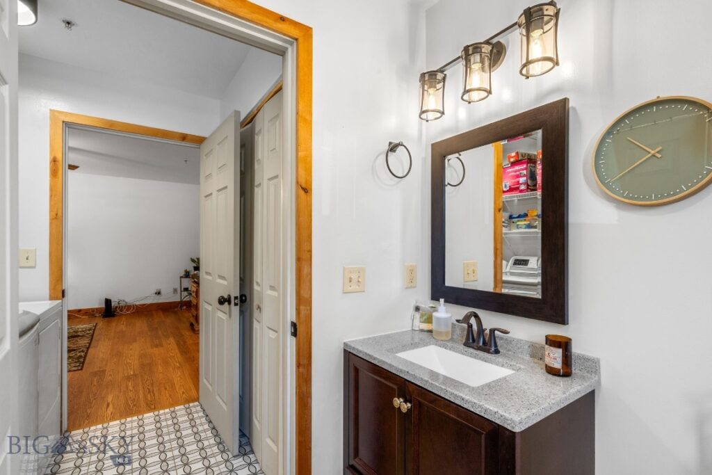 81 10th Street, Belgrade MT 59714