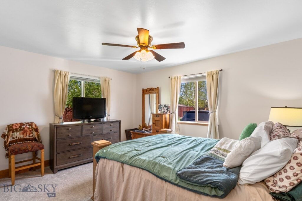 81 10th Street, Belgrade MT 59714