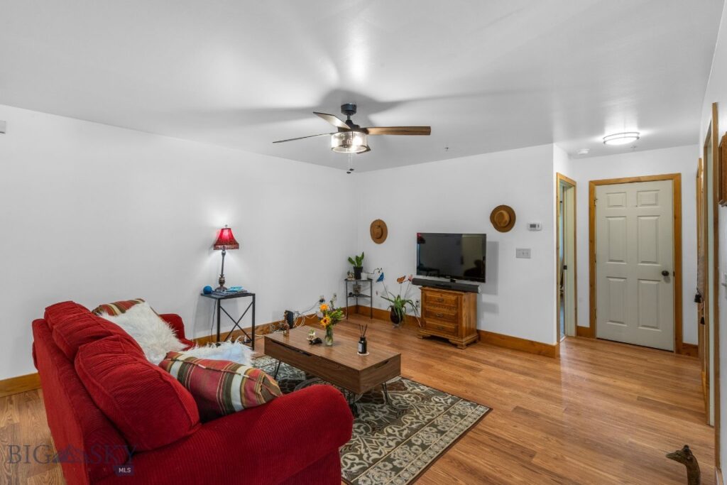 81 10th Street, Belgrade MT 59714