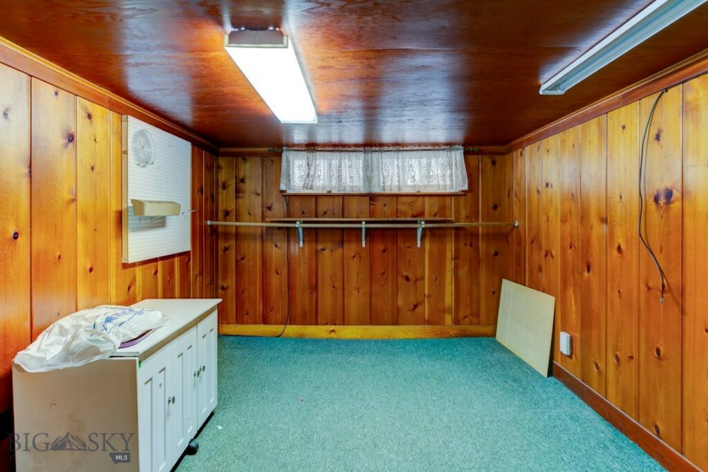 810 W Lewis Street, Livingston MT 59047