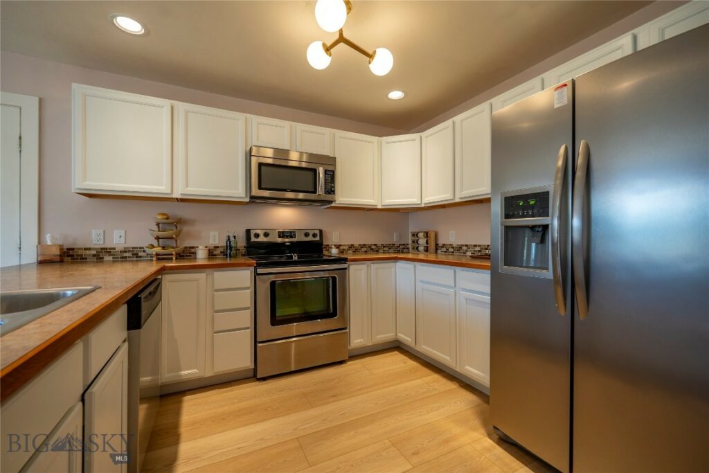 810 N 11th, Livingston MT 59047