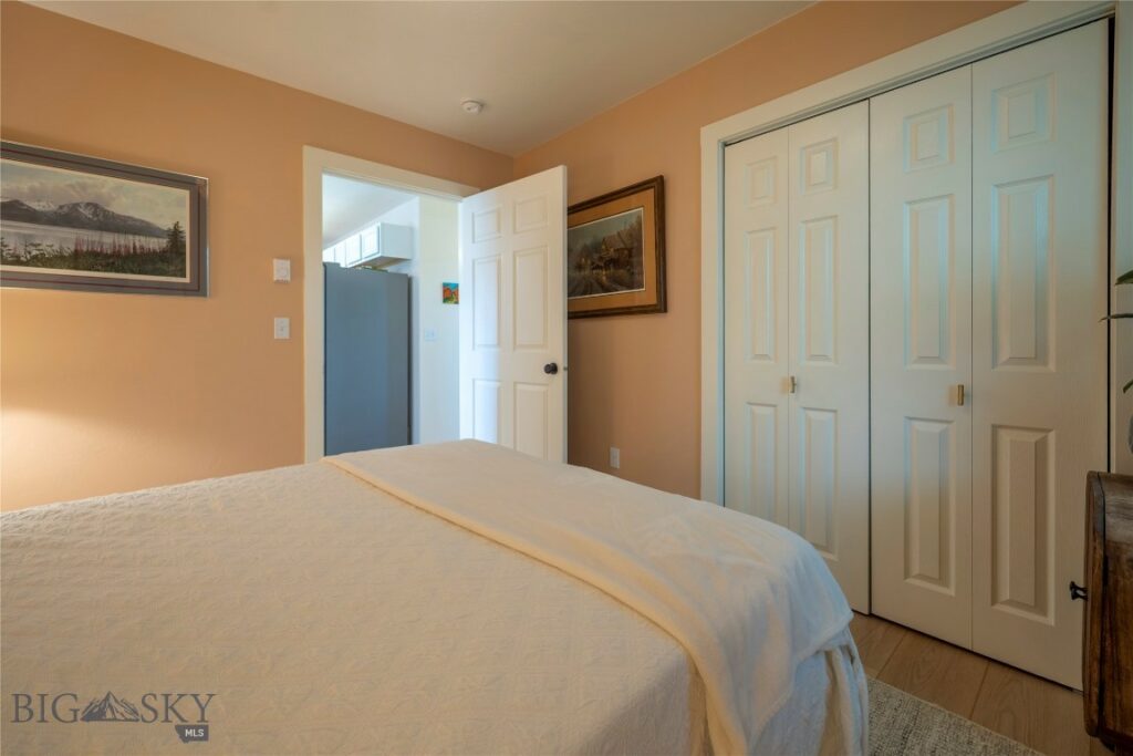 810 N 11th, Livingston MT 59047