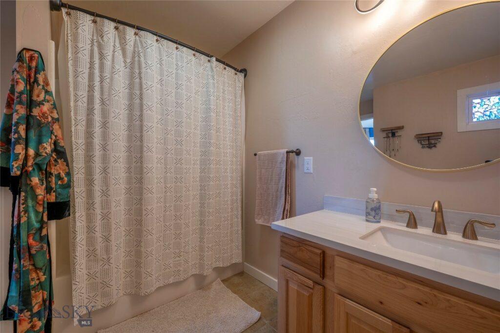 810 N 11th, Livingston MT 59047