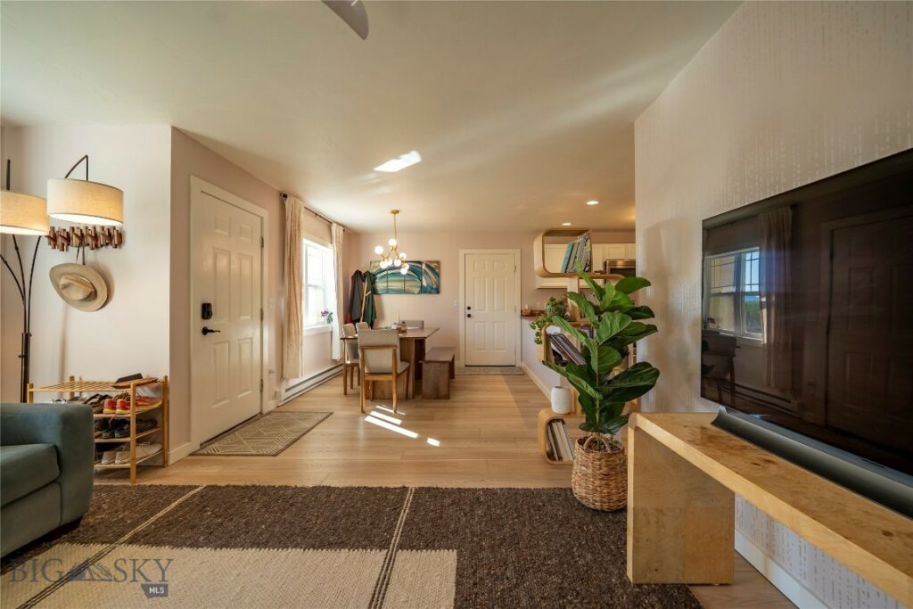 810 N 11th, Livingston MT 59047