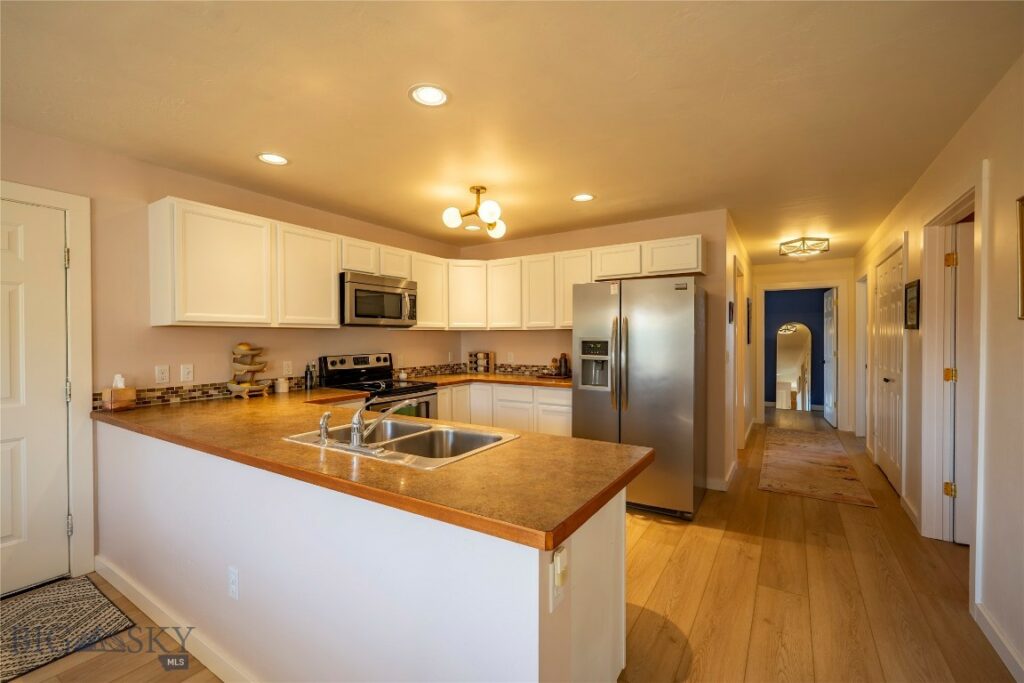 810 N 11th, Livingston MT 59047