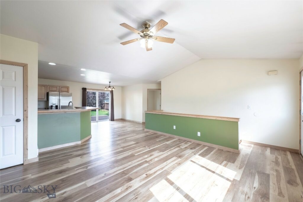 811 Dimaggio Drive, Belgrade MT 59714