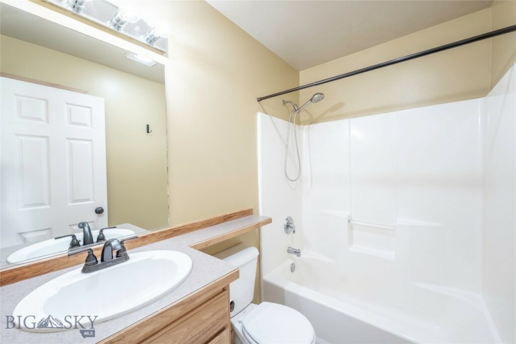 811 Dimaggio Drive, Belgrade MT 59714